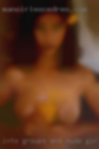 Into groups nude girls and  public play.