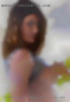 Looking horny wives to have fun with guys.